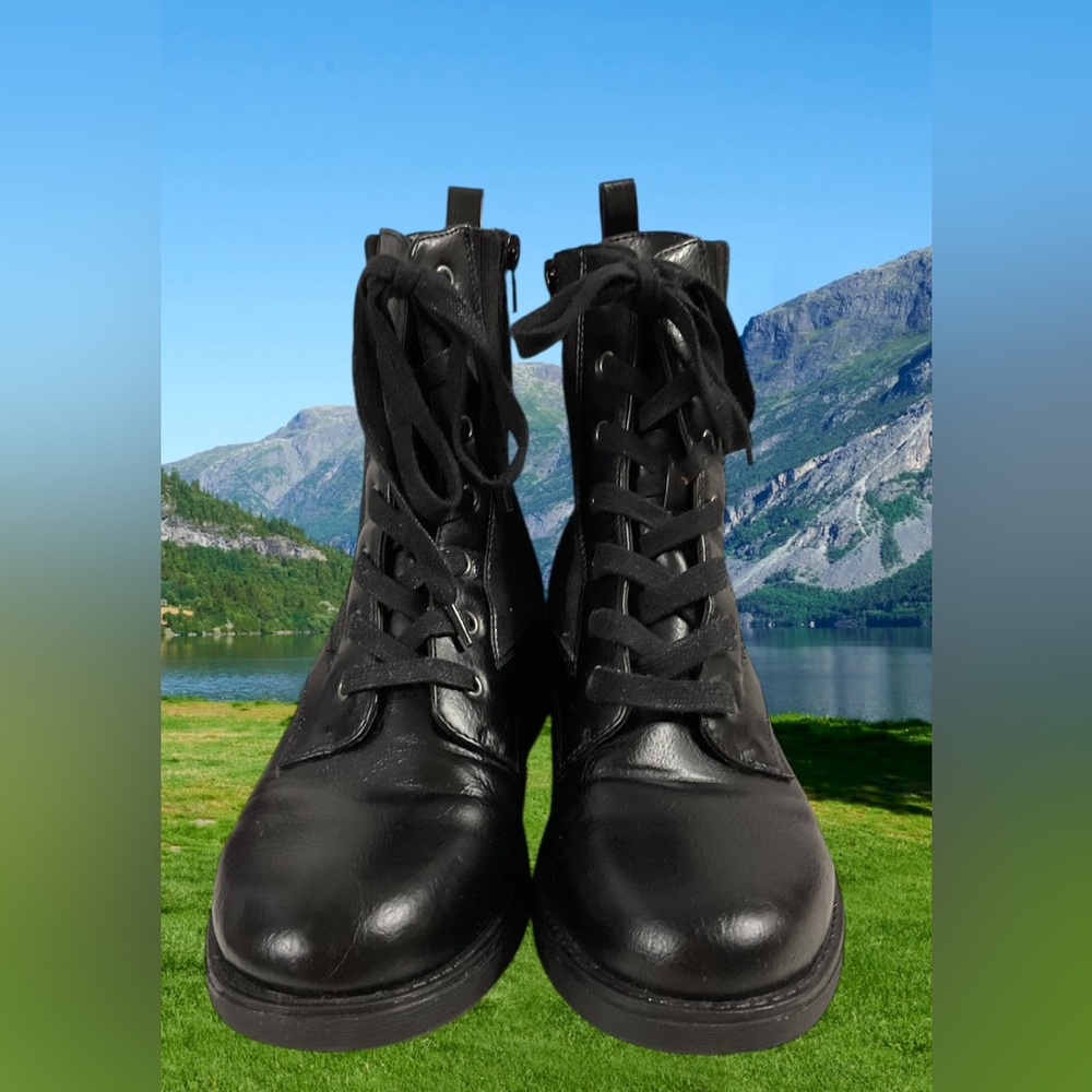 LifeStride Knockout Combat Boots Lug Sole Boots Women's Size 9.5 W